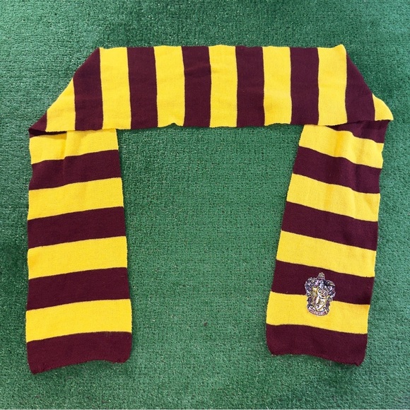 Harry Potter Gryffindor Knit Scarf Striped University Gold Length: 62” Width: 7” - Picture 3 of 3